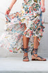 Sandali avvolgenti con foulard in seta "Tile".